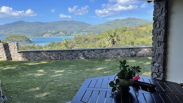 Villa, 1 Bedroom | Garden view