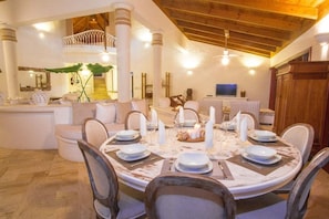 Villa, 4 Bedrooms (4.5 Bathrooms) | In-room dining - 4BR Villa Las Piñas CasadeCampo by ASVR (La Romana)