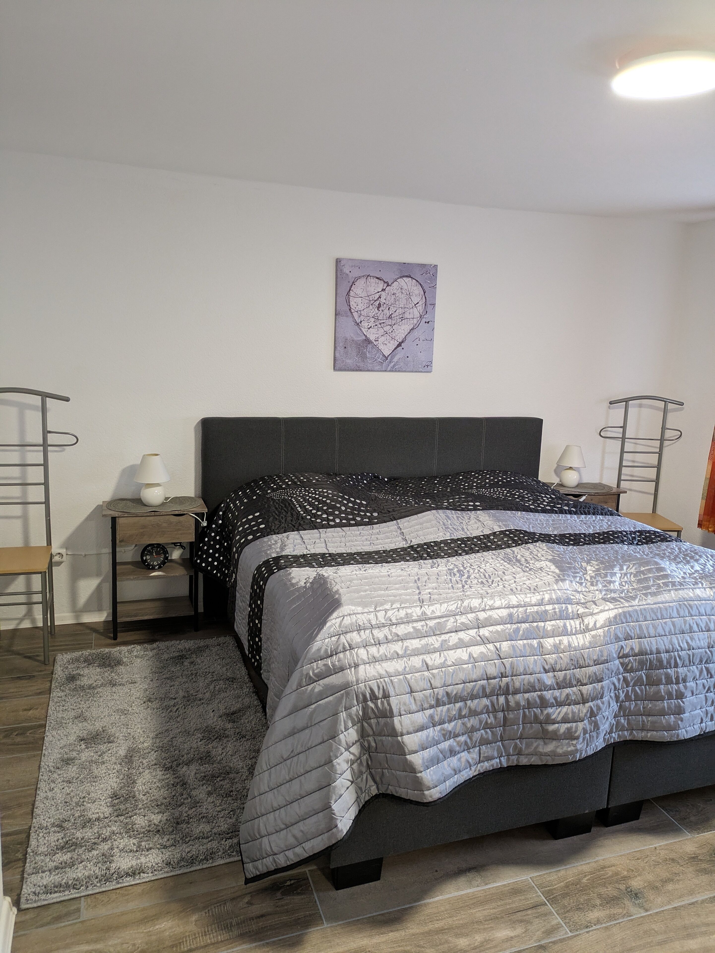 3 slaapkamers, reisbedje, wifi, beddengoed