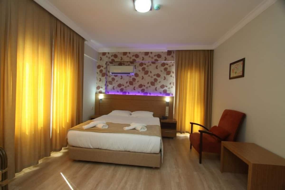 Double Room | Free WiFi