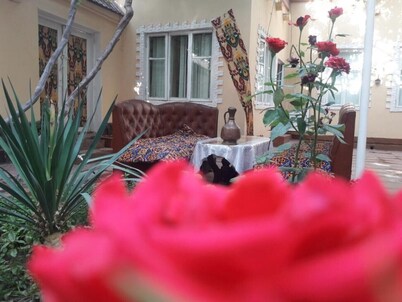 Гостиница Odilnur расположен в историческом центре города Бухары