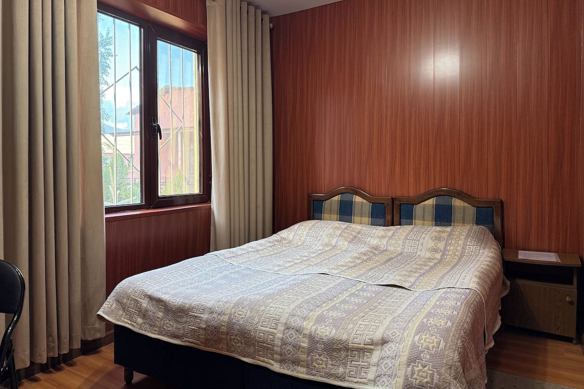 Standard Double Room | 1 bedroom, desk, iron/ironing board, free WiFi