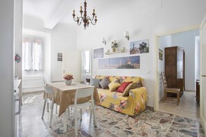 아파트, 침실 2개 (Grazie 2) | 거실 | TV