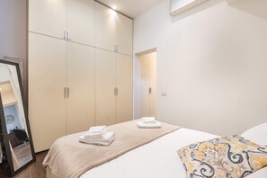 Appartement, 1 chambre | 1 chambre, ameublement personnalisé, bureau