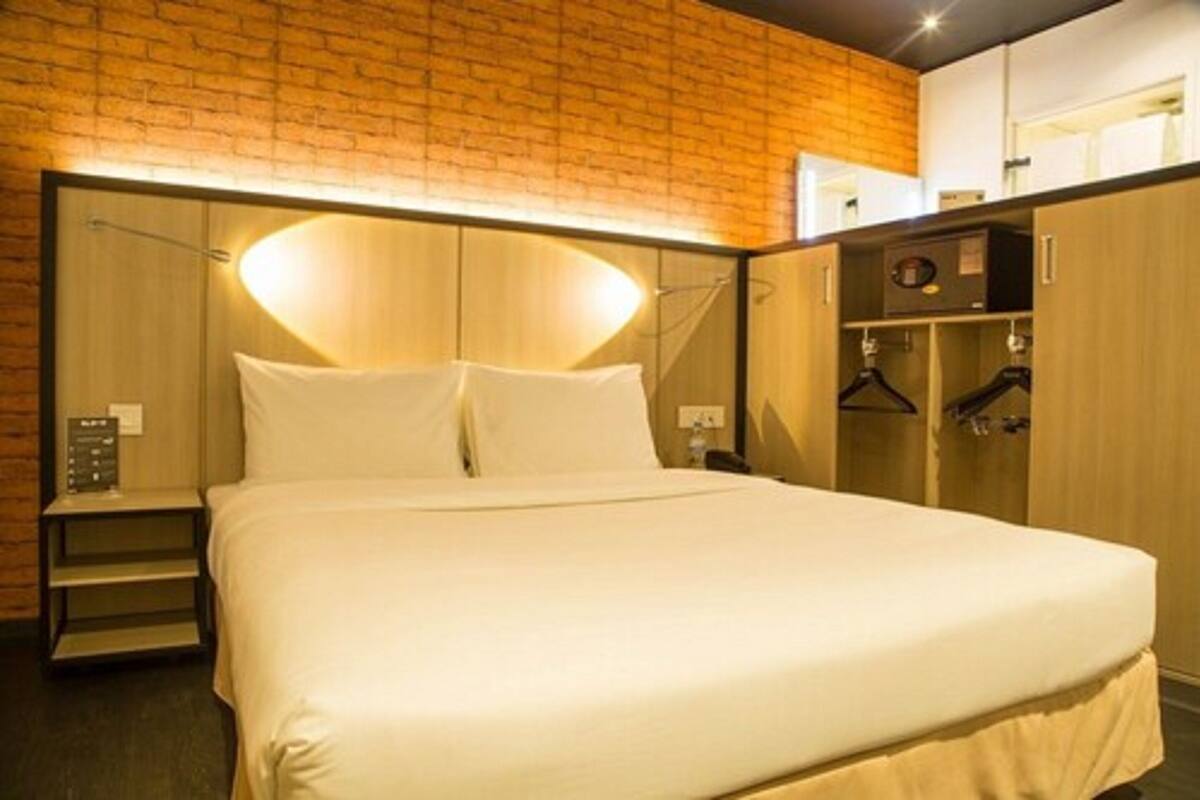 In-room safe, desk, blackout drapes, soundproofing