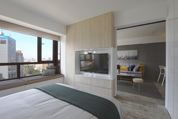 Apartment, 1 Bedroom | Individually decorated, individually furnished, desk, iron/ironing board - Stunning 12th floor apartment with a nice view (Lima)