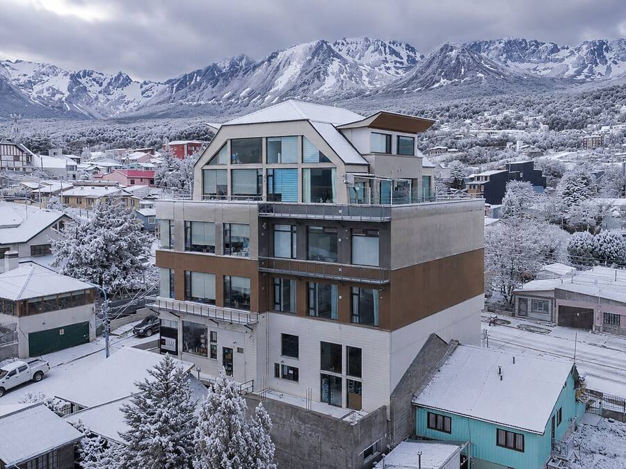 Departamento superior, 1 habitación, vista al canal | Sábanas de algodón egipcio y ropa de cama de alta calidad
