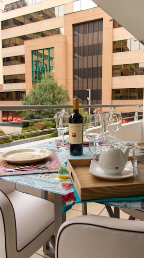 Luxury Apartment, 1 Bedroom, City View | Balcony - Lux Providencia Apart Hotel (Santiago)
