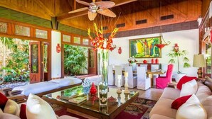 Villa, 6 Schlafzimmer | Wohnzimmer