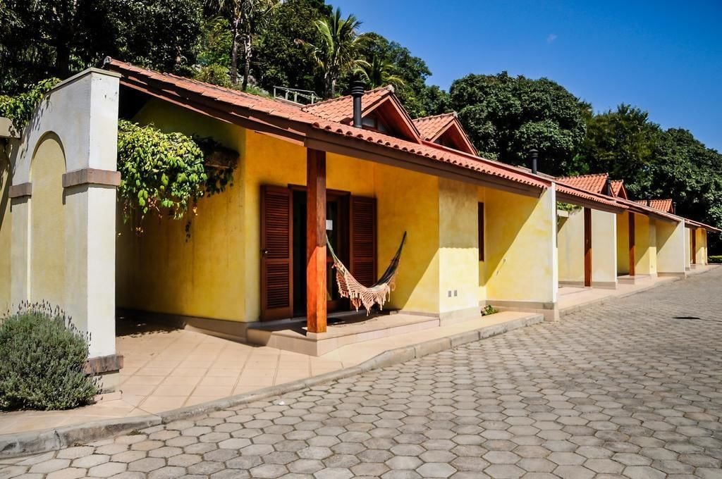 chalet | premium bedding, pillow-top beds, minibar, in-room safe