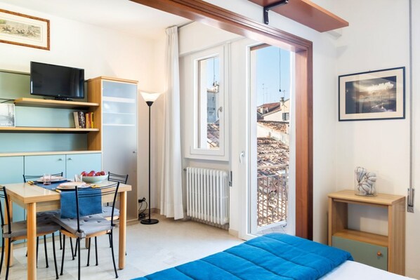 Een strijkplank/strijkijzer, wifi