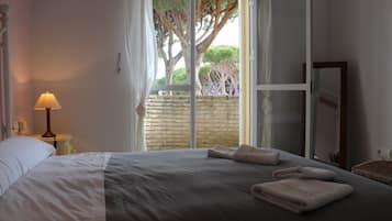 3 makuuhuonetta, internet, vuodevaatteet