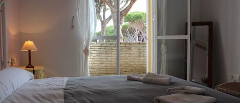 3 chambres, accès Internet, draps fournis