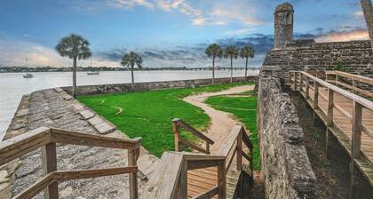 Sea Oats Villas 5 -Luxurious oceanfront condo