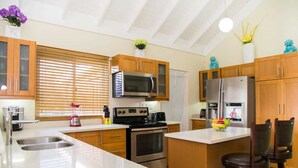 Apartment | Private kitchen - Ocho Rios Villa at Coolshade ll (Ocho Rios)