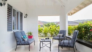 Exterior detail - Ocho Rios Villa at Coolshade ll (Ocho Rios)