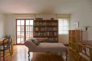 Appartement, 2 chambres | Coin séjour