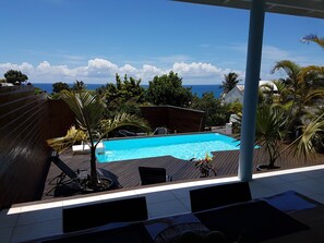 حمّام سباحة خارجي