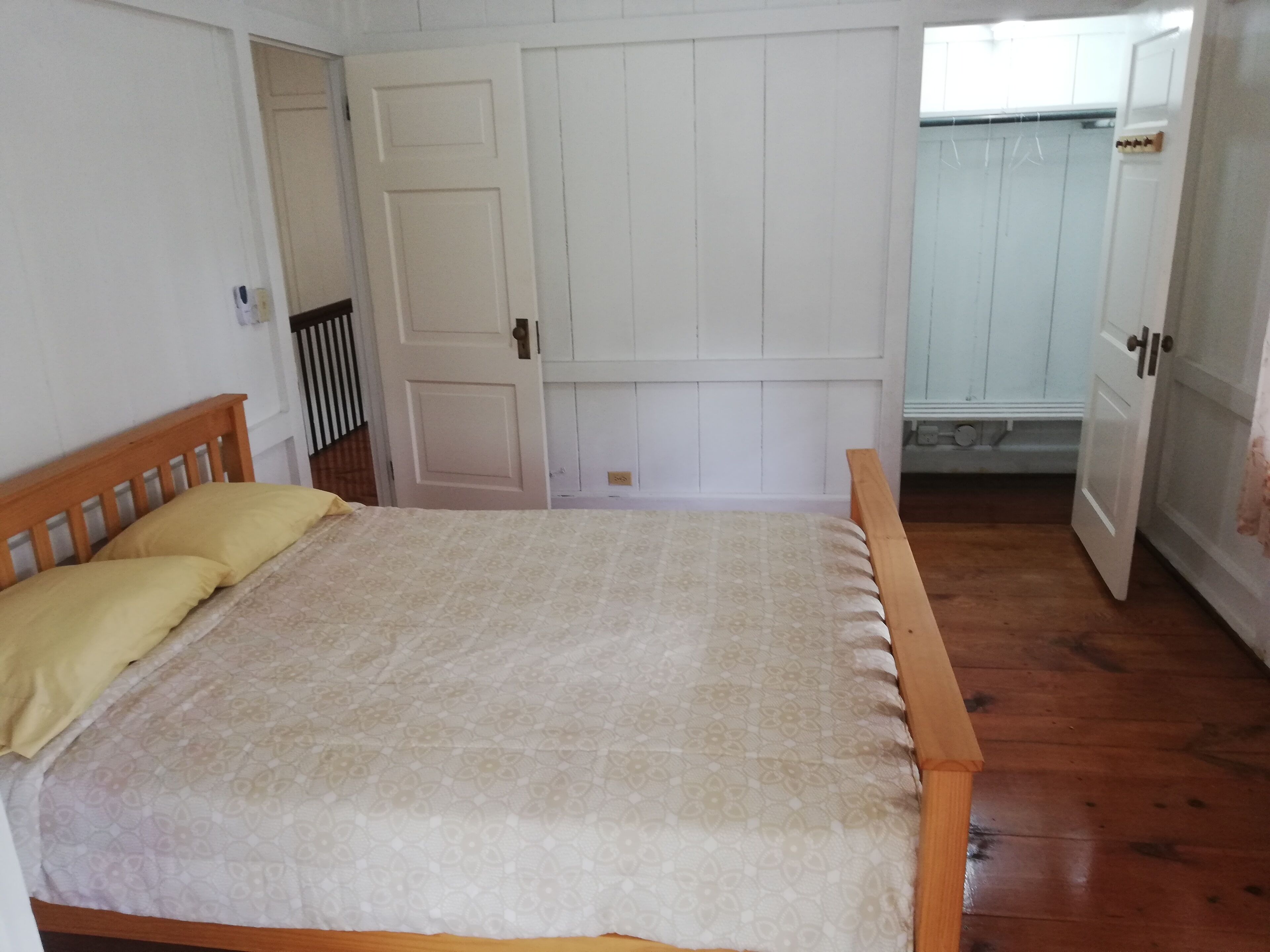 4 chambres, fer et planche à repasser, Wi-Fi gratuit, draps fournis