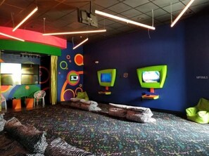 Area giochi per bambini (al coperto)