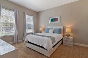 House | 4 bedrooms, free WiFi