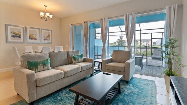 House | Living room | Flat-screen TV, DVD player - 4BR Townhome in Festival (Davenport)