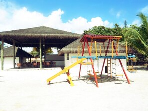 Außen-Kinderspielplatz