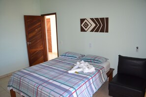 Habitación | Minibar, caja fuerte, tabla de planchar con plancha y wifi gratis