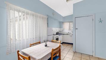 Frigorifero, microonde, forno, tostapane