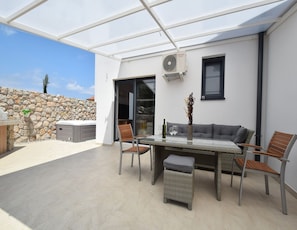 Terrace/patio - Apartments Nadica Deluxe - Malinska (Malinska-Dubasnica)