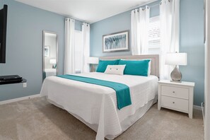 5 bedrooms, desk, iron/ironing board, travel crib