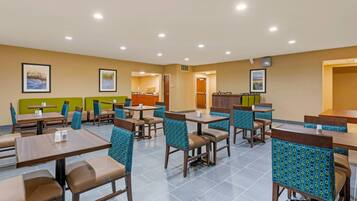 Free daily continental breakfast