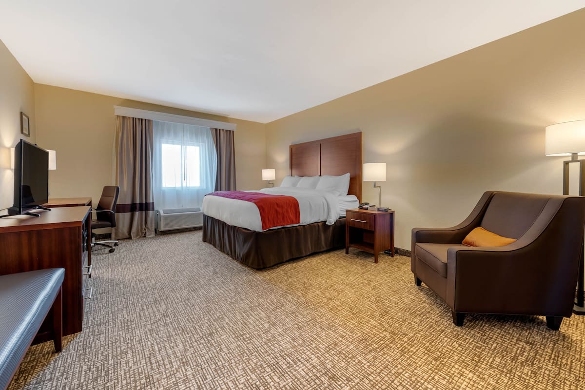 Premium bedding, pillowtop beds, desk, blackout drapes