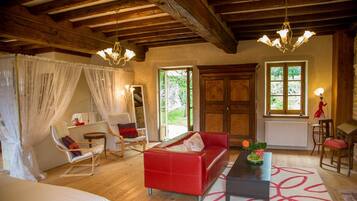 3 chambres, fer et planche Ă repasser, Wi-Fi gratuit, draps fournis