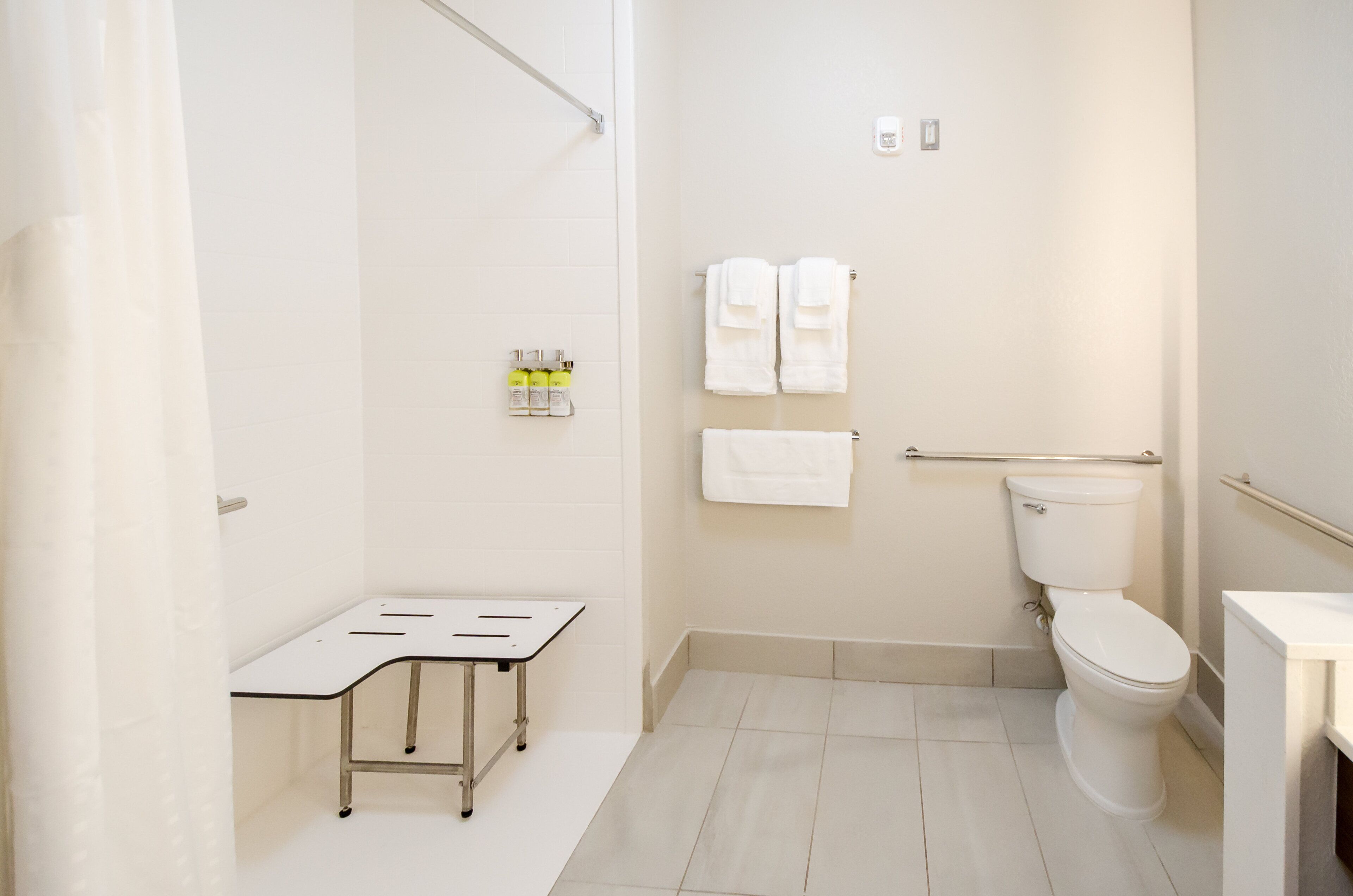 premium bedding, pillow-top beds, in-room safe, desk