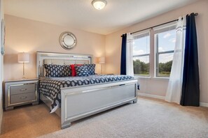 5 Schlafzimmer, Schreibtisch, Reisekinderbett, kostenloses WLAN