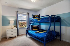 5 bedrooms, desk, travel crib, free WiFi