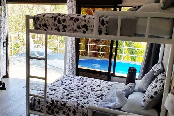 Bügeleisen/Bügelbrett, WLAN