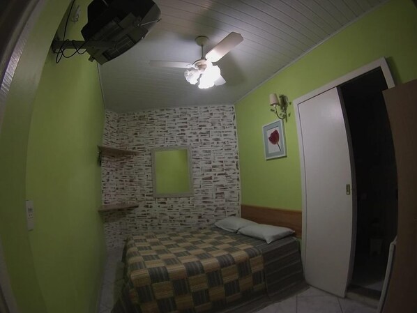 Minibar, cortinas blackout, wifi gratis y ropa de cama 