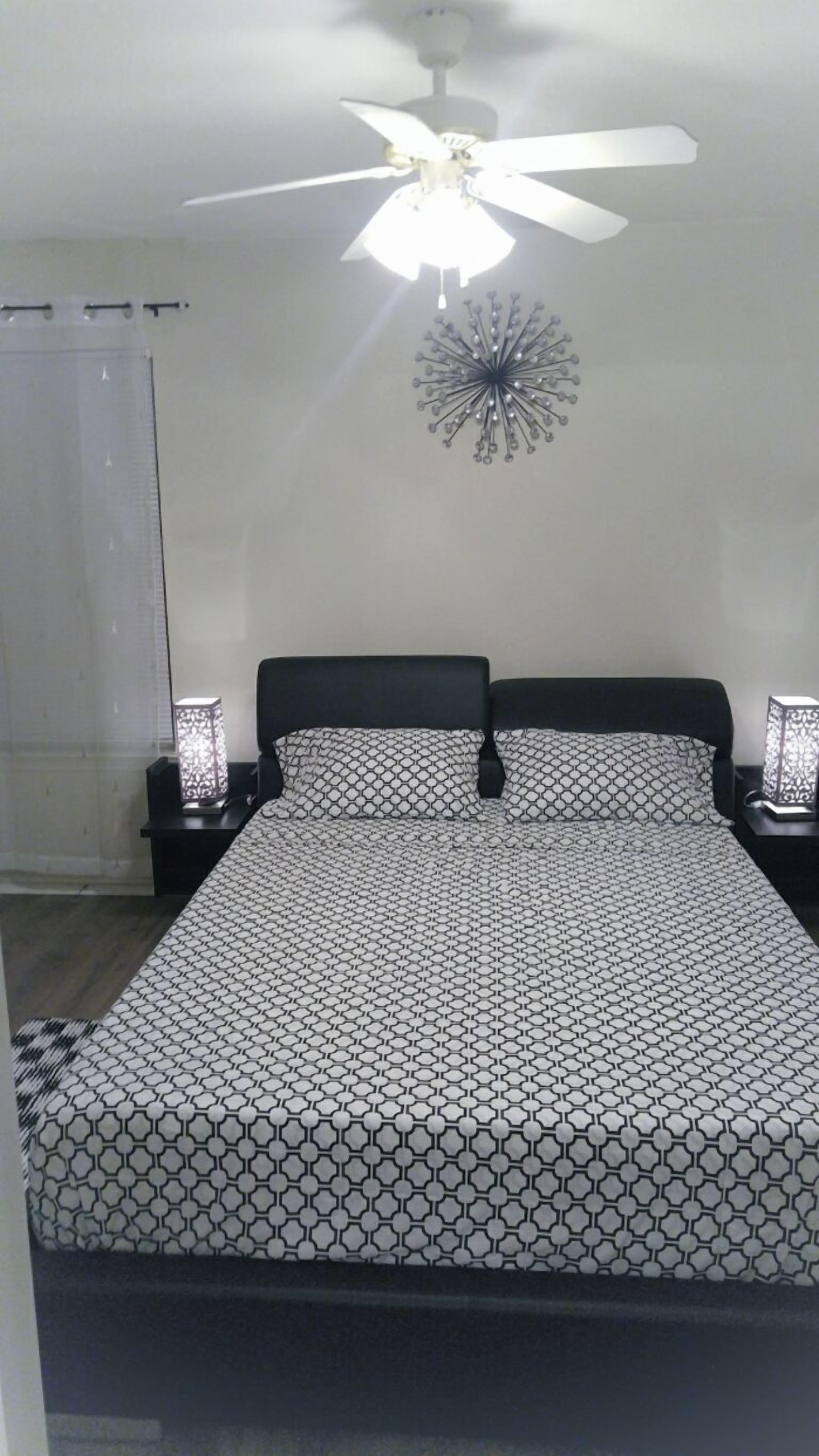 3 chambres, matelas mémoire de forme, bureau, fer et planche à repasser