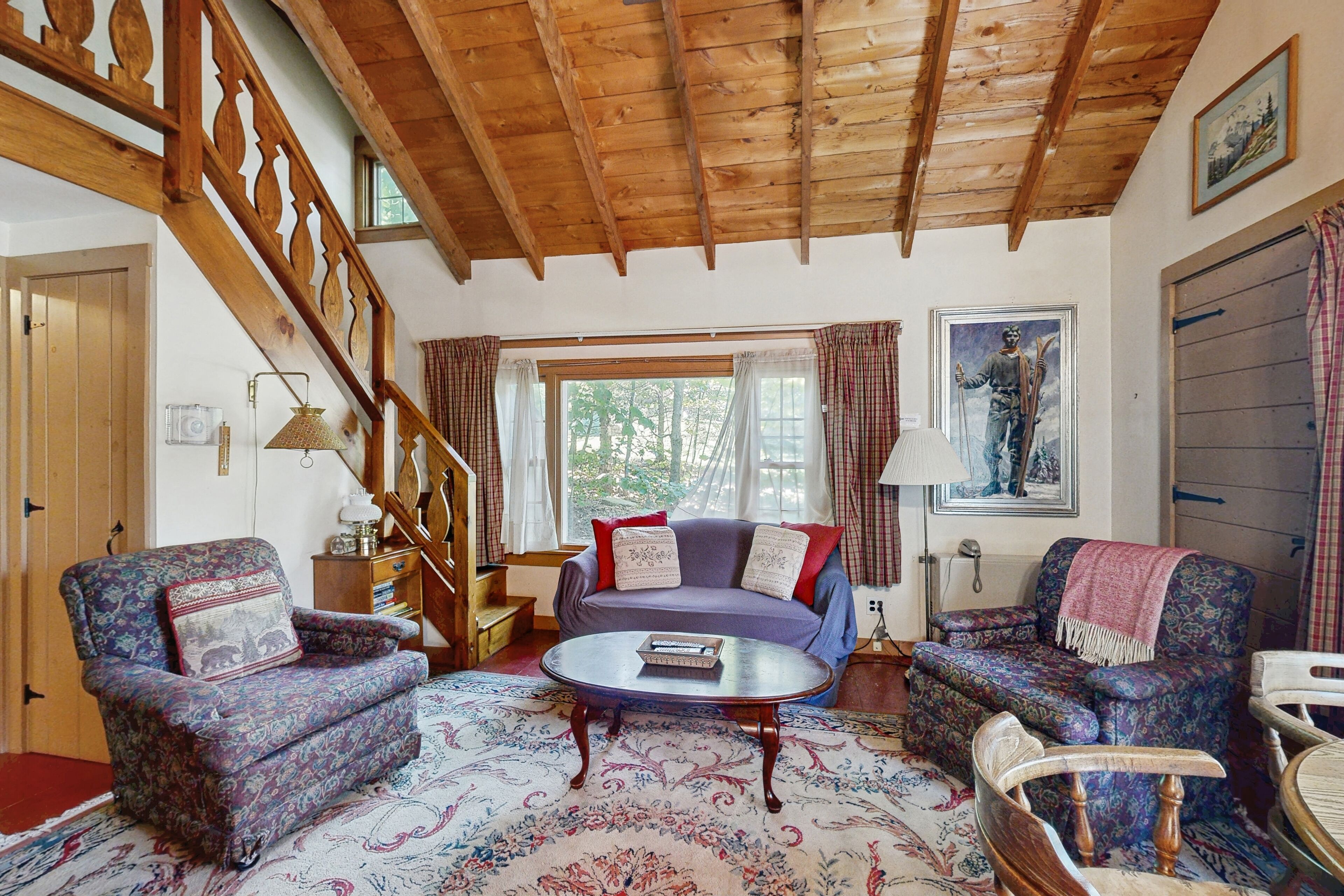 Fernseher, DVD-Player, Bücher