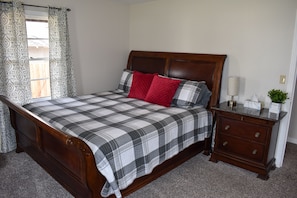 3 bedrooms, iron/ironing board, free WiFi, bed sheets