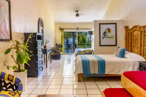 Ocean Front Condo | Kostenloses WLAN, Bettwäsche