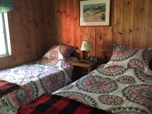 2 dormitorios, tabla de planchar con plancha, wifi y ropa de cama
