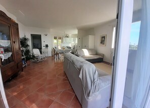 Kühlschrank, Ofen, Herdplatte, Geschirrspüler