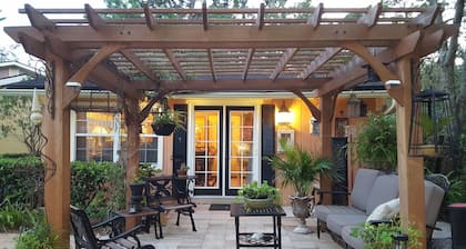 Intercostal Waterfront Private Cottage Retreat Close to Mayo Clinic