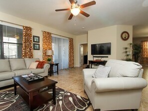 House | Living room | Flat-screen TV, Netflix, DVD player, table football