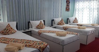 Гостиница Odilnur расположен в историческом центре города Бухары