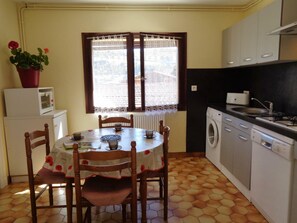 Fridge, microwave, dishwasher