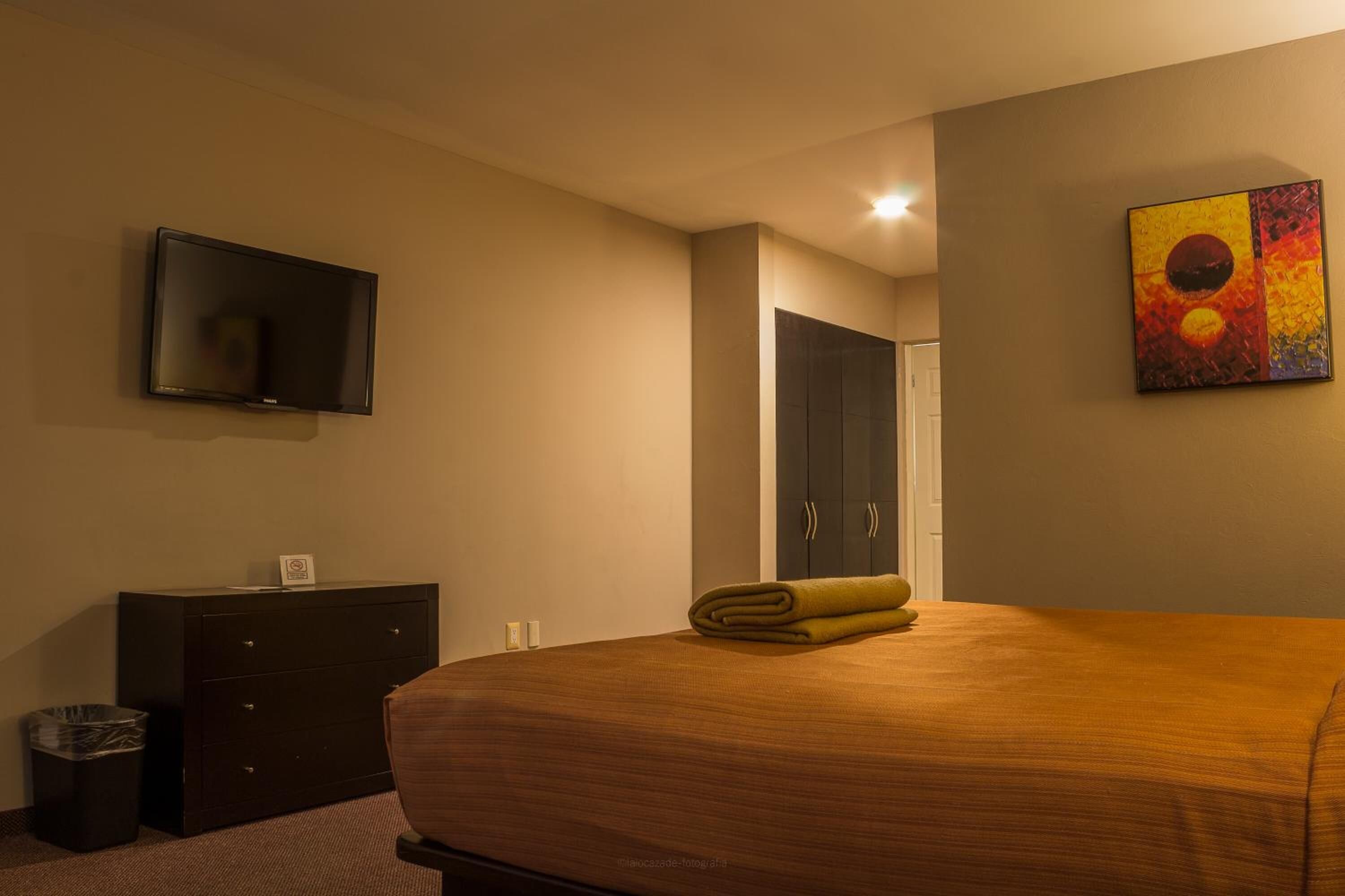 1 bedroom, desk, laptop workspace, blackout curtains